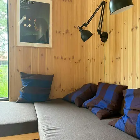 Semesterbostad Architect-designed Timber House Amid Birch Trees *